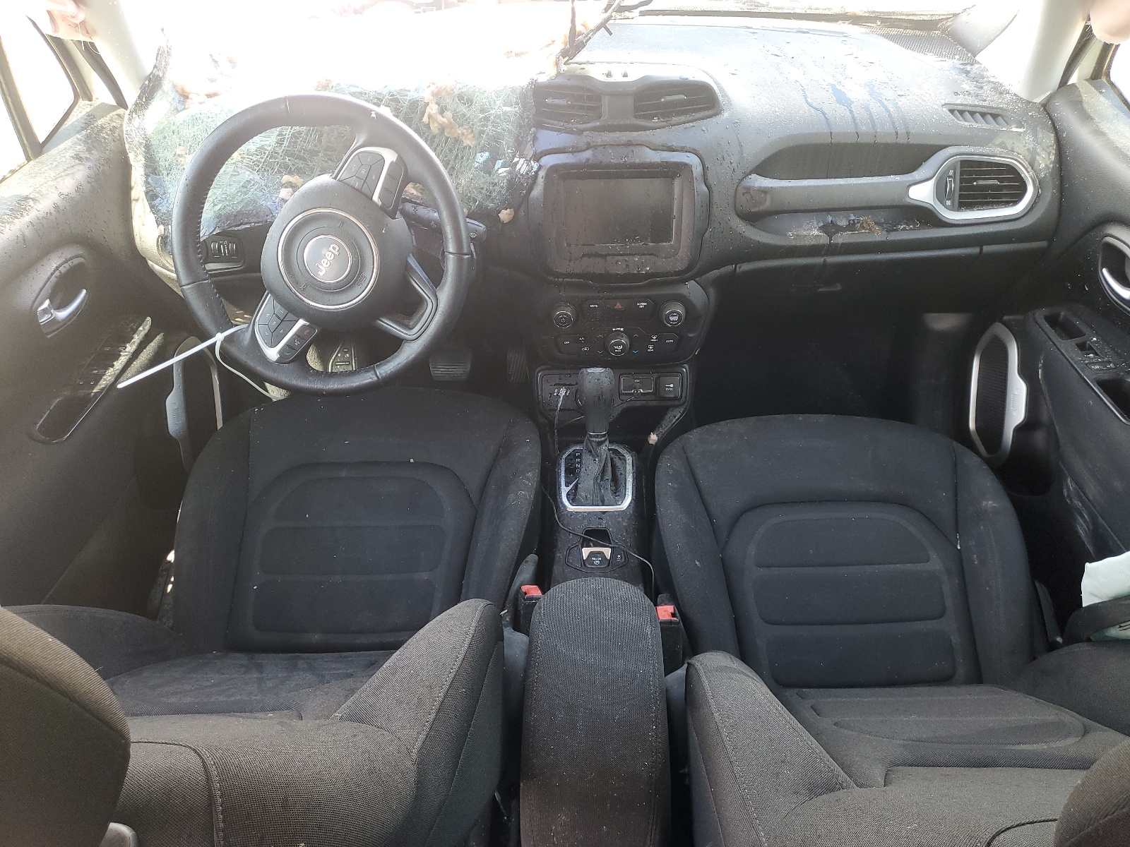 ZACCJBBB2JPJ13283 2018 Jeep Renegade Latitude