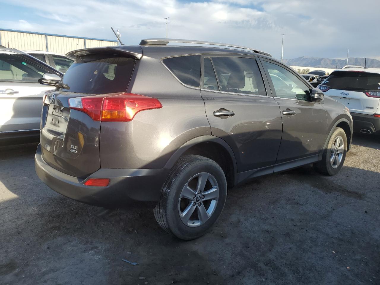 2015 Toyota Rav4 Xle VIN: 2T3RFREV9FW309016 Lot: 66787693