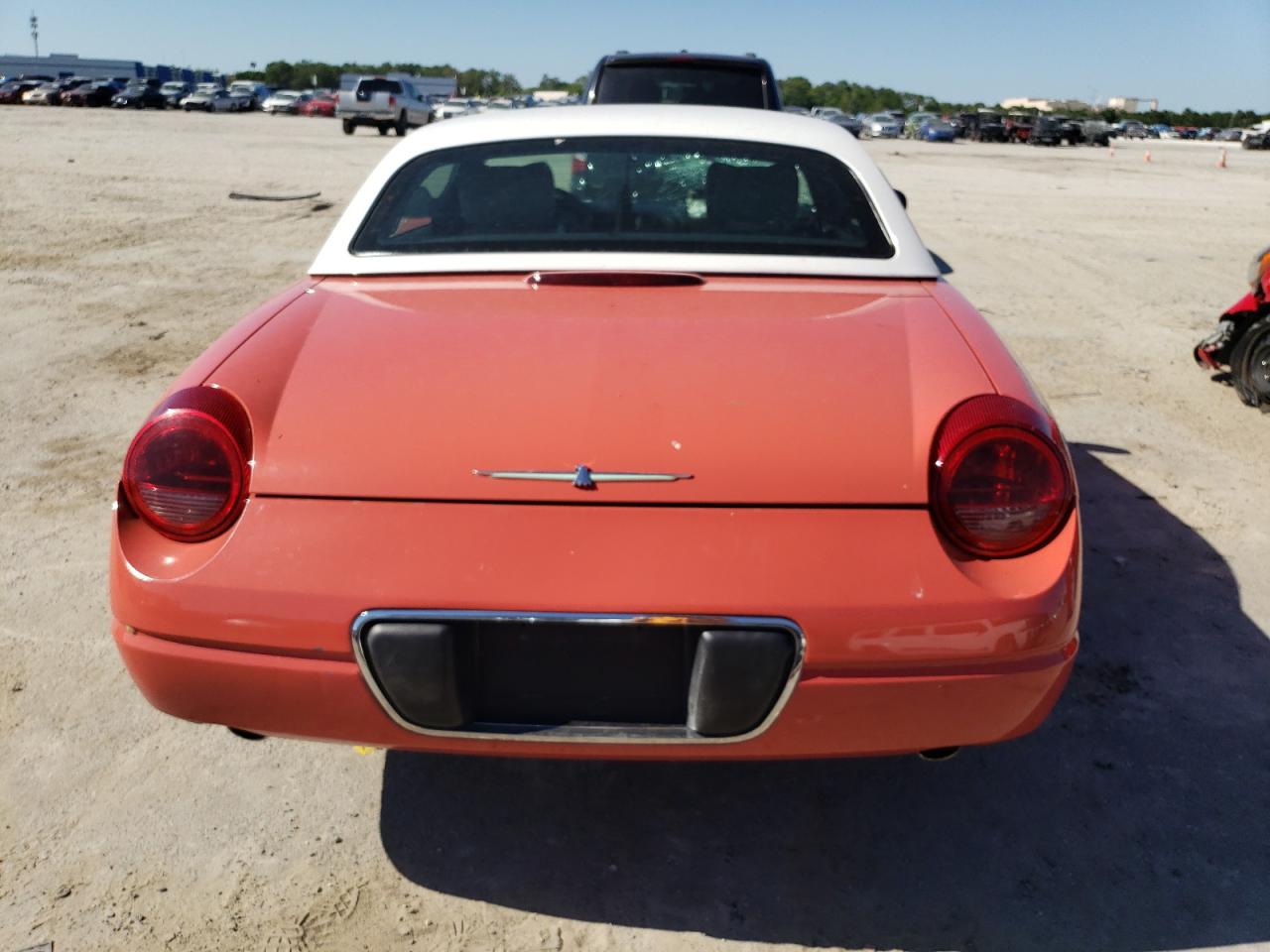 2003 Ford Thunderbird VIN: 1FAHP62A33Y105599 Lot: 52110694