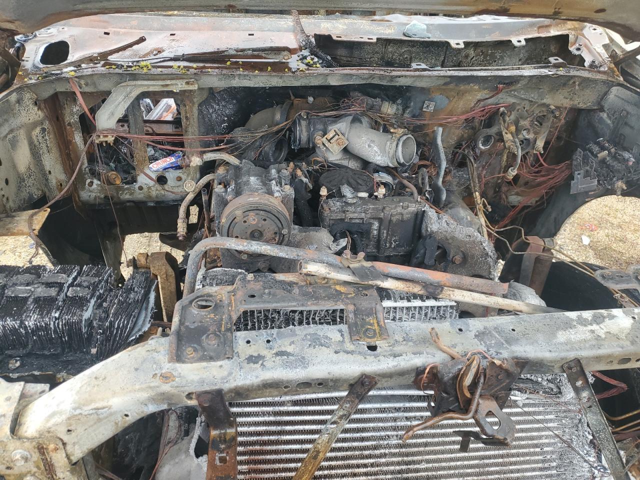 1999 Ford F450 - Image 12