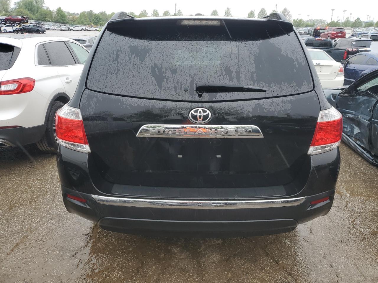 2011 Toyota Highlander Base VIN: 5TDZK3EH9BS041096 Lot: 51867074