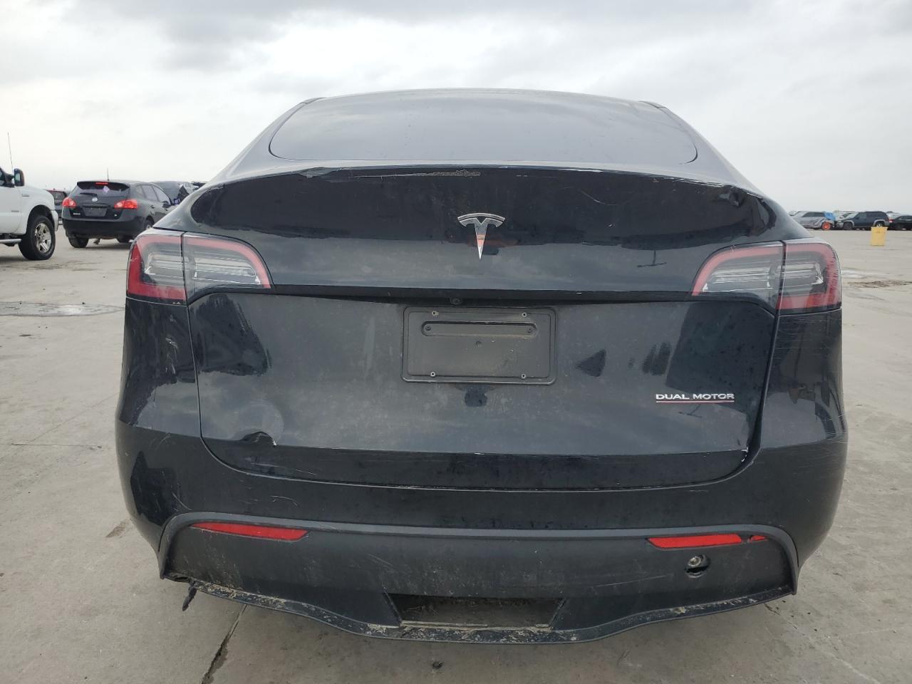 7SAYGDEF6PF748253 Tesla Model Y  6