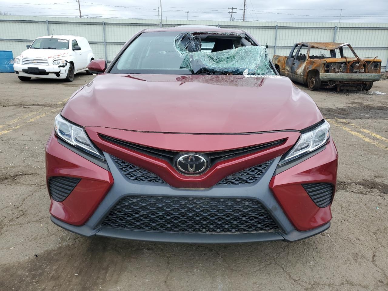 2018 Toyota Camry L VIN: 4T1B11HK1JU640502 Lot: 51654614