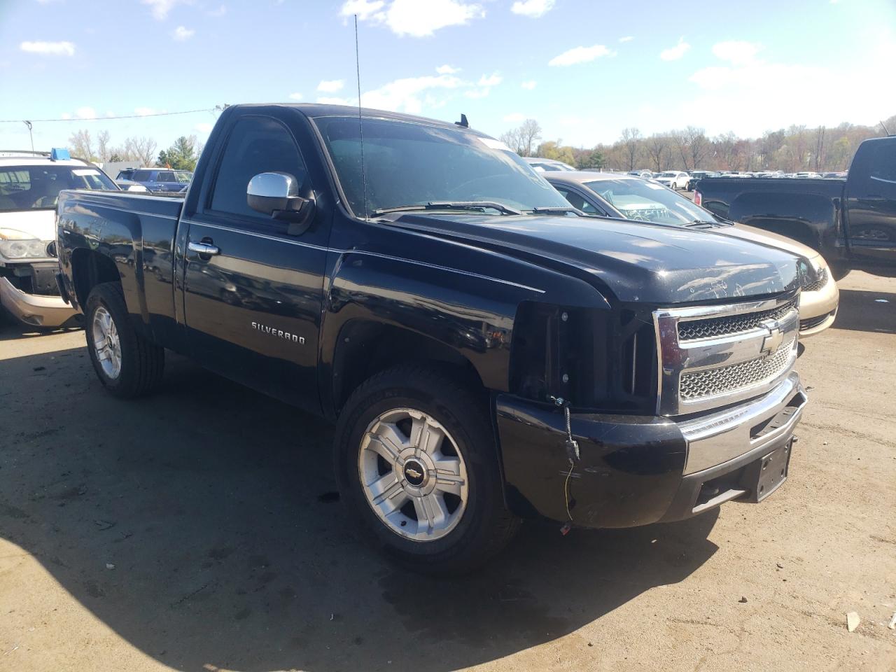 2011 Chevrolet Silverado K1500 VIN: 1GCNKPE05BZ276772 Lot: 51371544