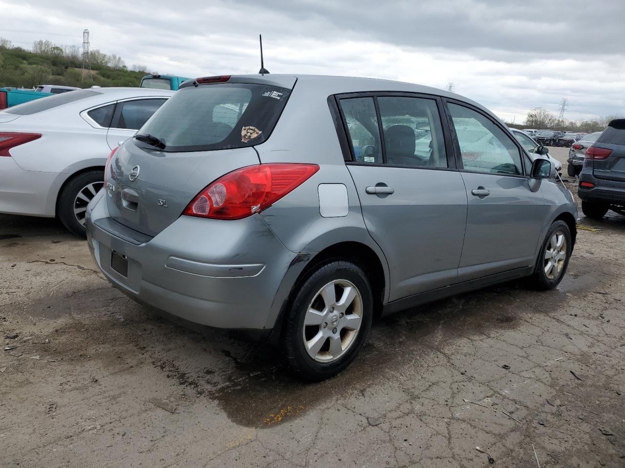 2009 Nissan Versa - Image 3