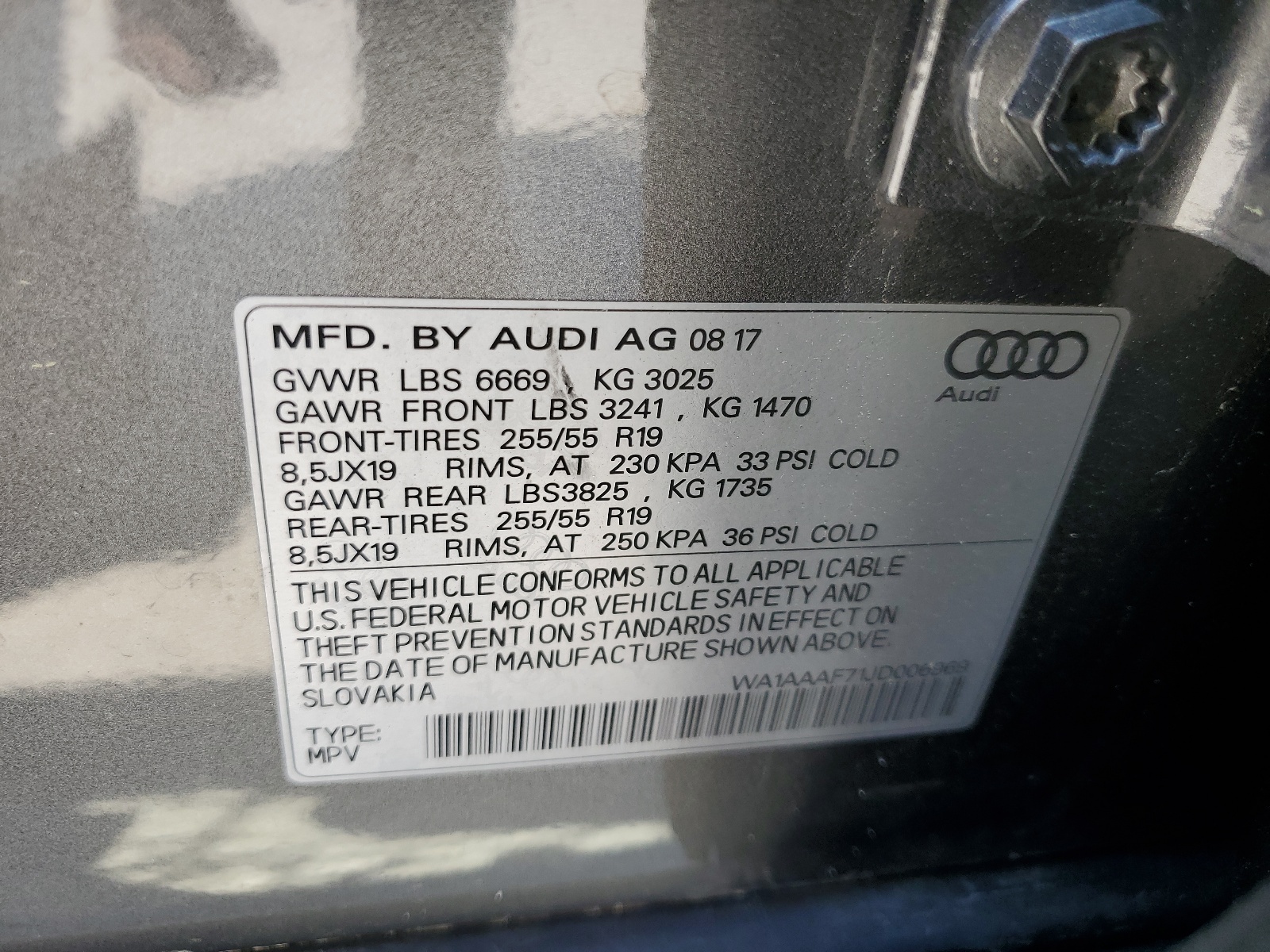 WA1AAAF71JD006969 2018 Audi Q7 Premium