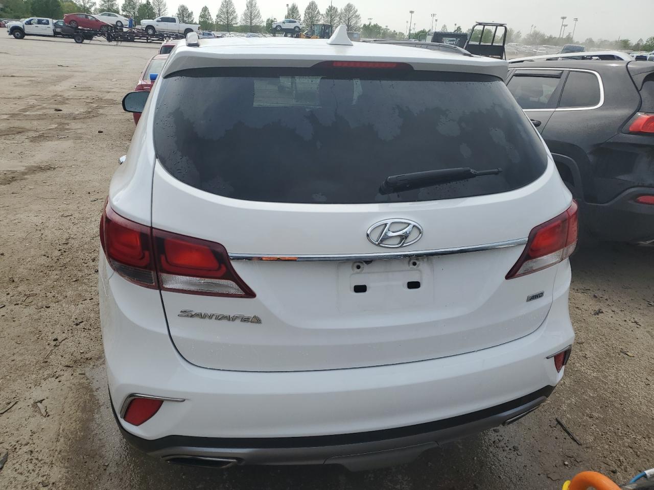 KM8SNDHF5HU224567 2017 Hyundai Santa Fe Se