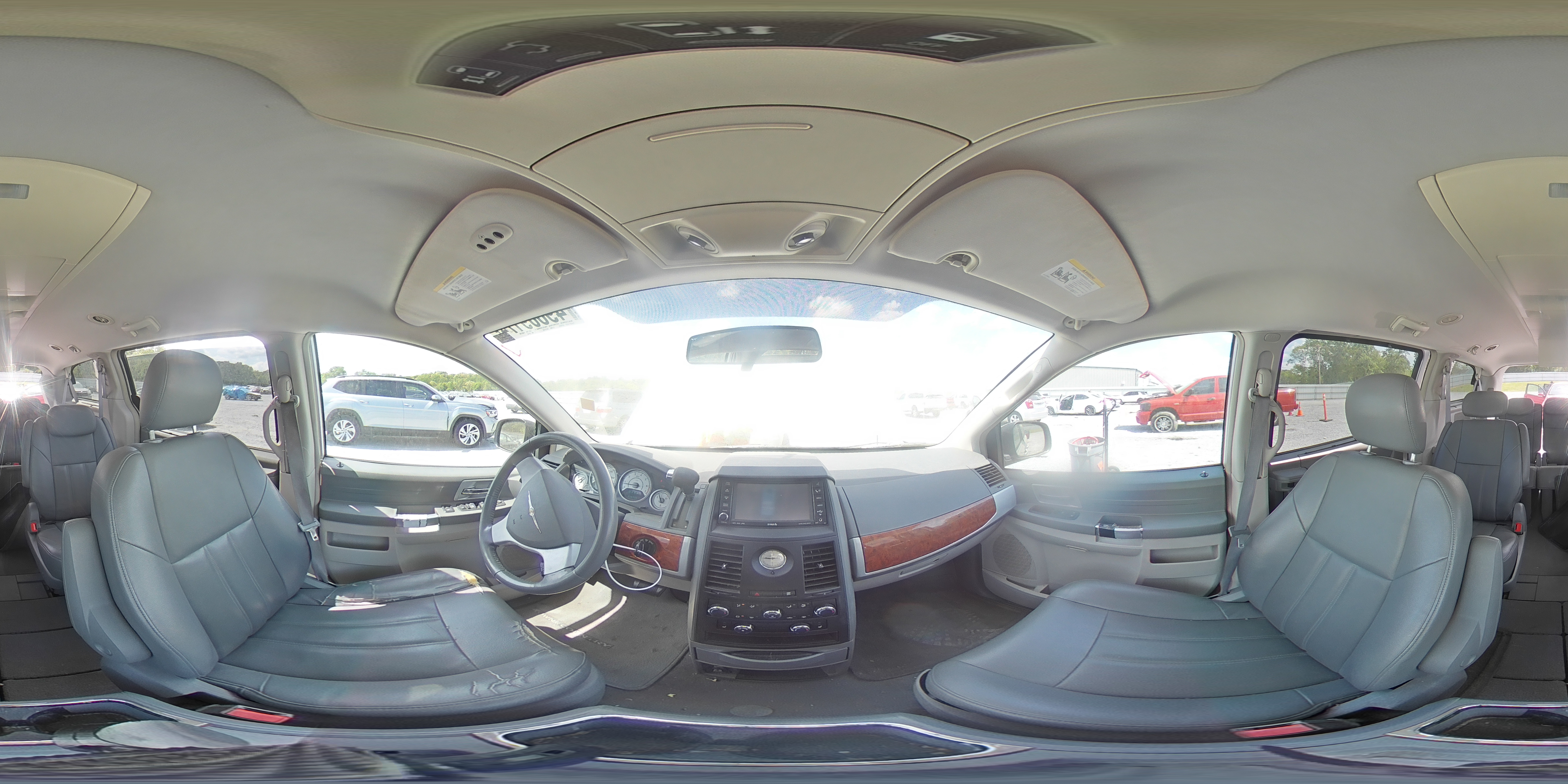 2008 Chrysler Town & Country Touring VIN: 2A8HR54P18R138640 Lot: 49669174