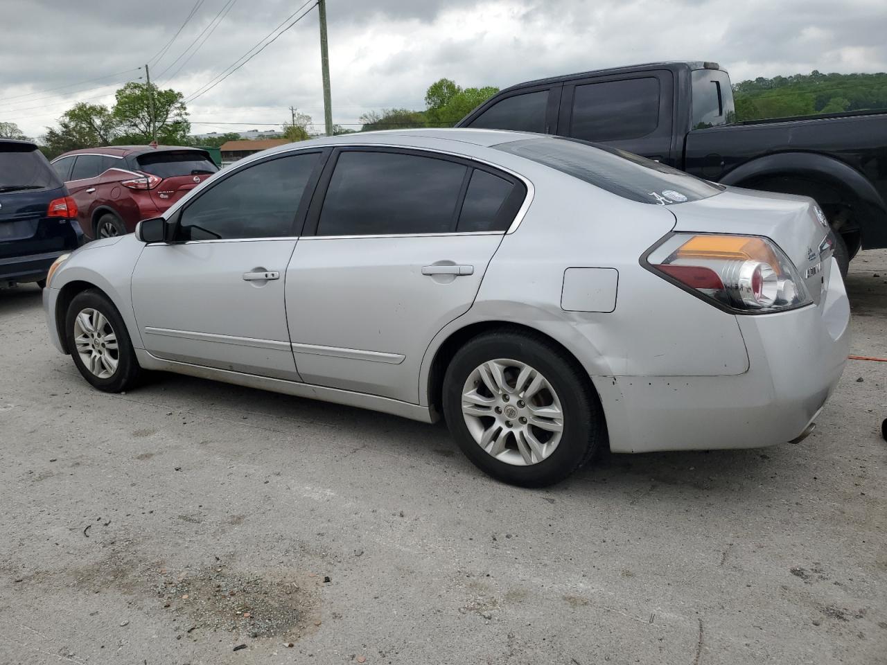 2011 Nissan Altima - Image 2
