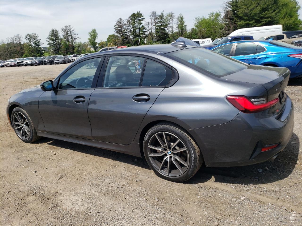 VIN WBA5R7C55KFH09504 2019 BMW 3 SERIES no.2