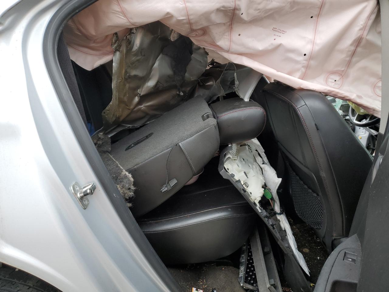 2011 Chevrolet Equinox - Image 11