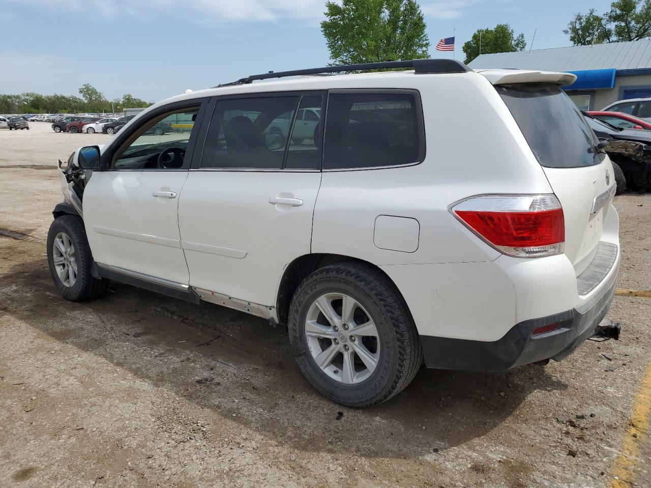2013 Toyota Highlander Base VIN: 5TDBK3EH1DS235397 Lot: 51810934