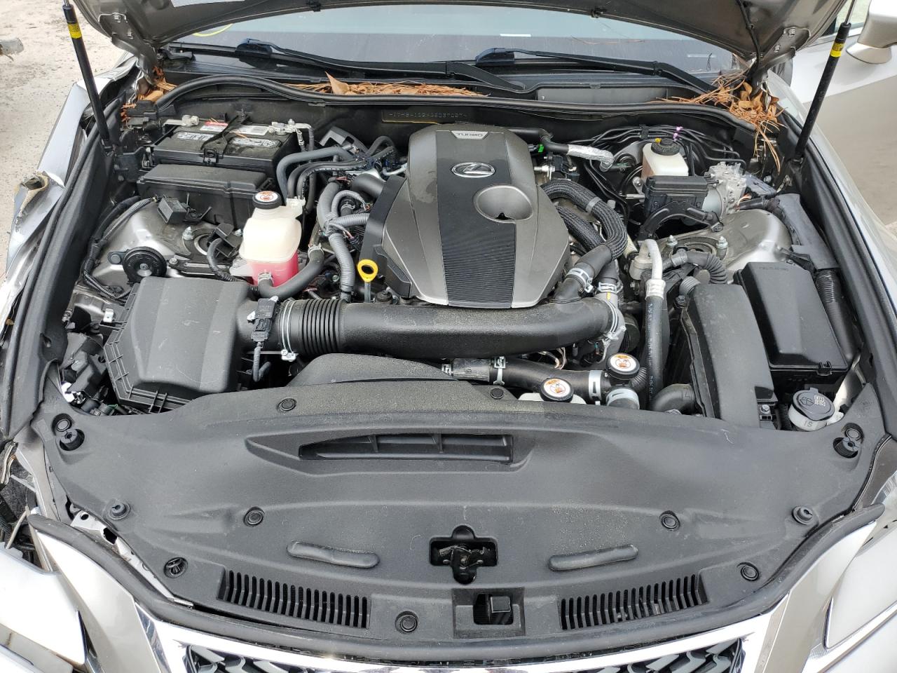 2016 Lexus IS - Image 12