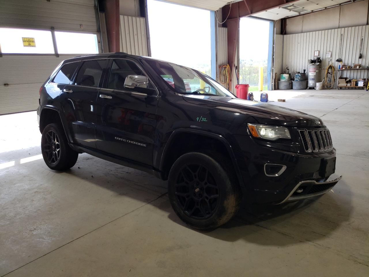 2015 Jeep Grand Cherokee Overland VIN: 1C4RJFCG9FC894653 Lot: 51274184