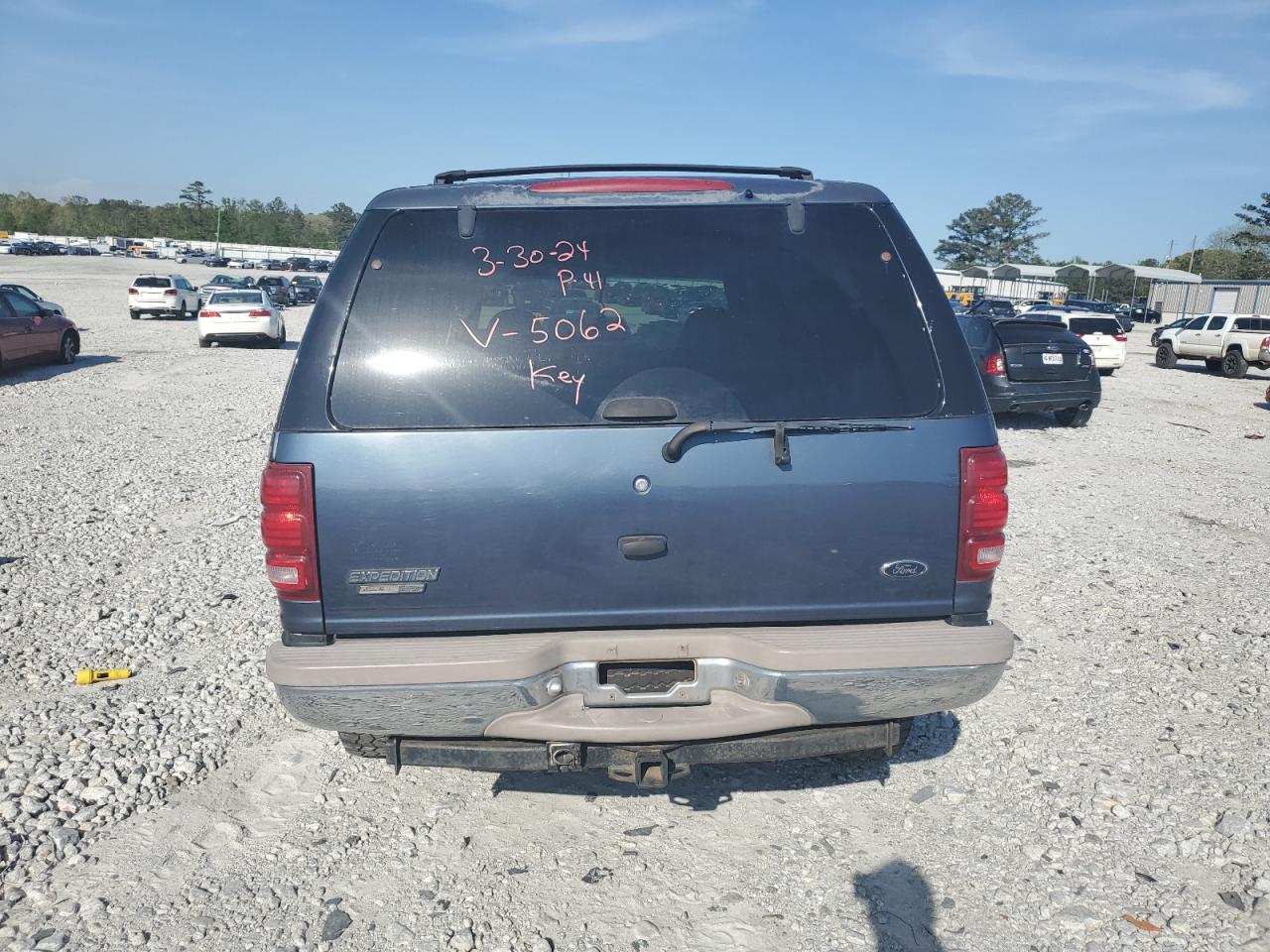 1999 Ford Expedition VIN: 1FMPU18L5XLC15062 Lot: 50883264