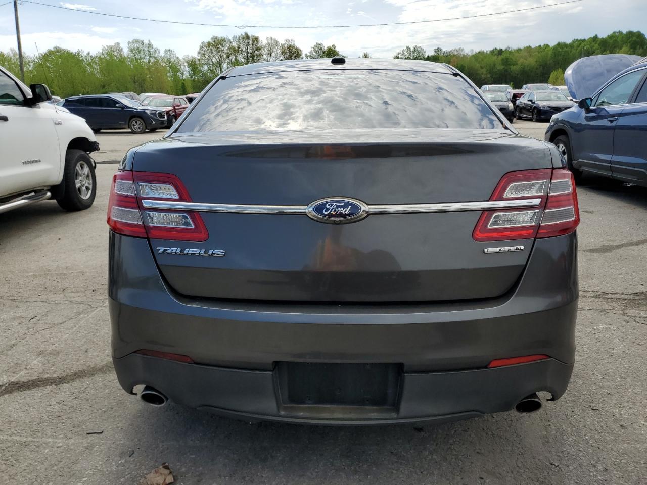 2015 Ford Taurus Se VIN: 1FAHP2D84FG192510 Lot: 50810364