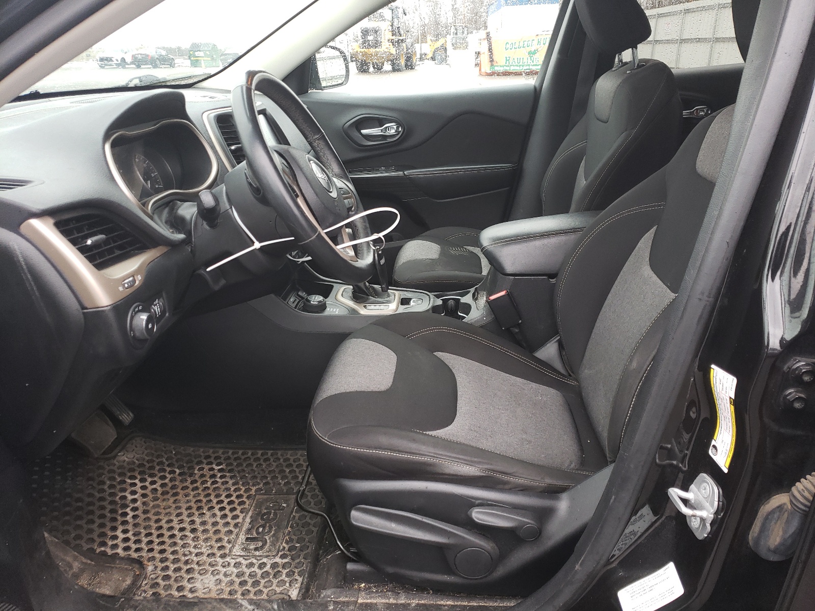 1C4PJMCS2EW141088 2014 Jeep Cherokee Latitude