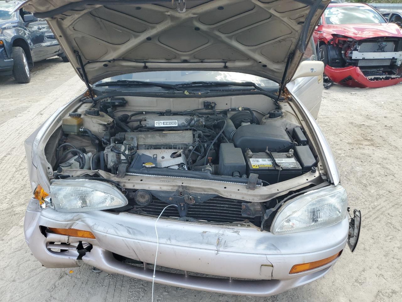1995 Toyota Camry Le VIN: 4T1SK12W2SU483489 Lot: 53014614