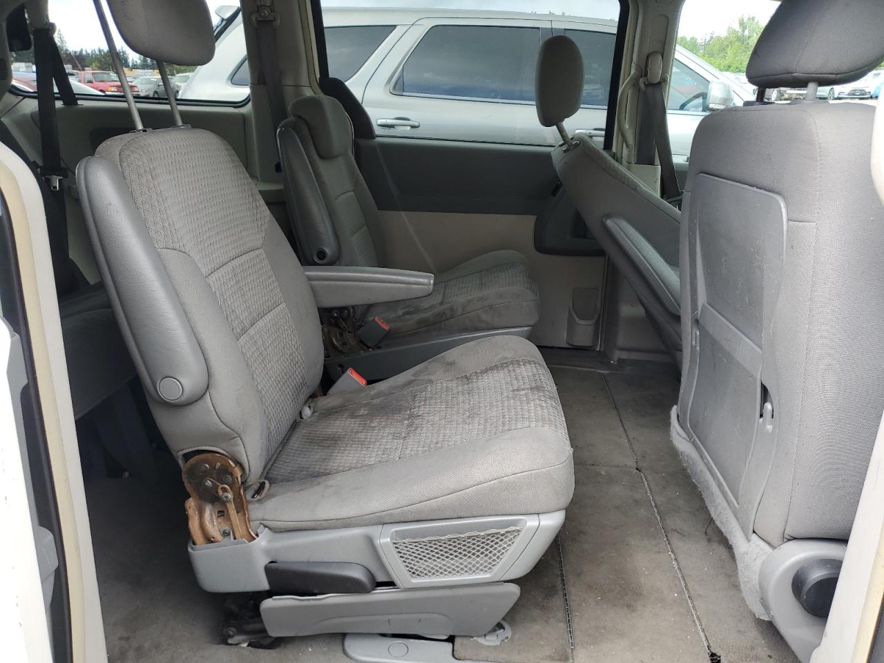 2008 Chrysler Town & Country Lx VIN: 2A8HR44H58R615556 Lot: 52775184