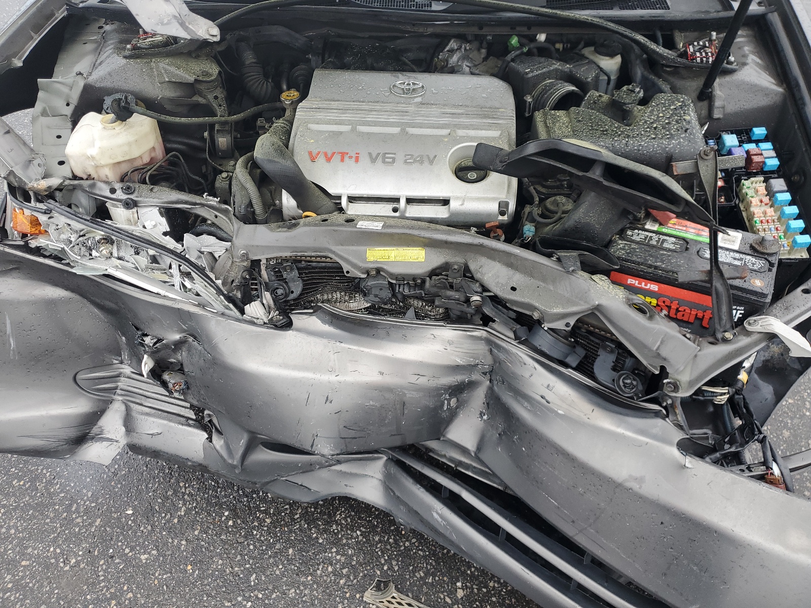 4T1BF32K64U587032 2004 Toyota Camry Le