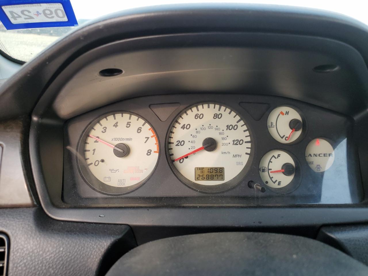 2004 Mitsubishi Lancer - Image 9