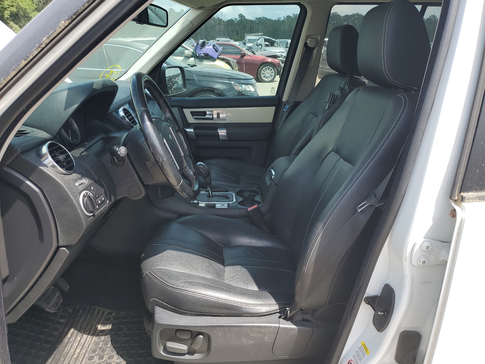 SALAG2D4XBA561742 2011 Land Rover Lr4 Hse