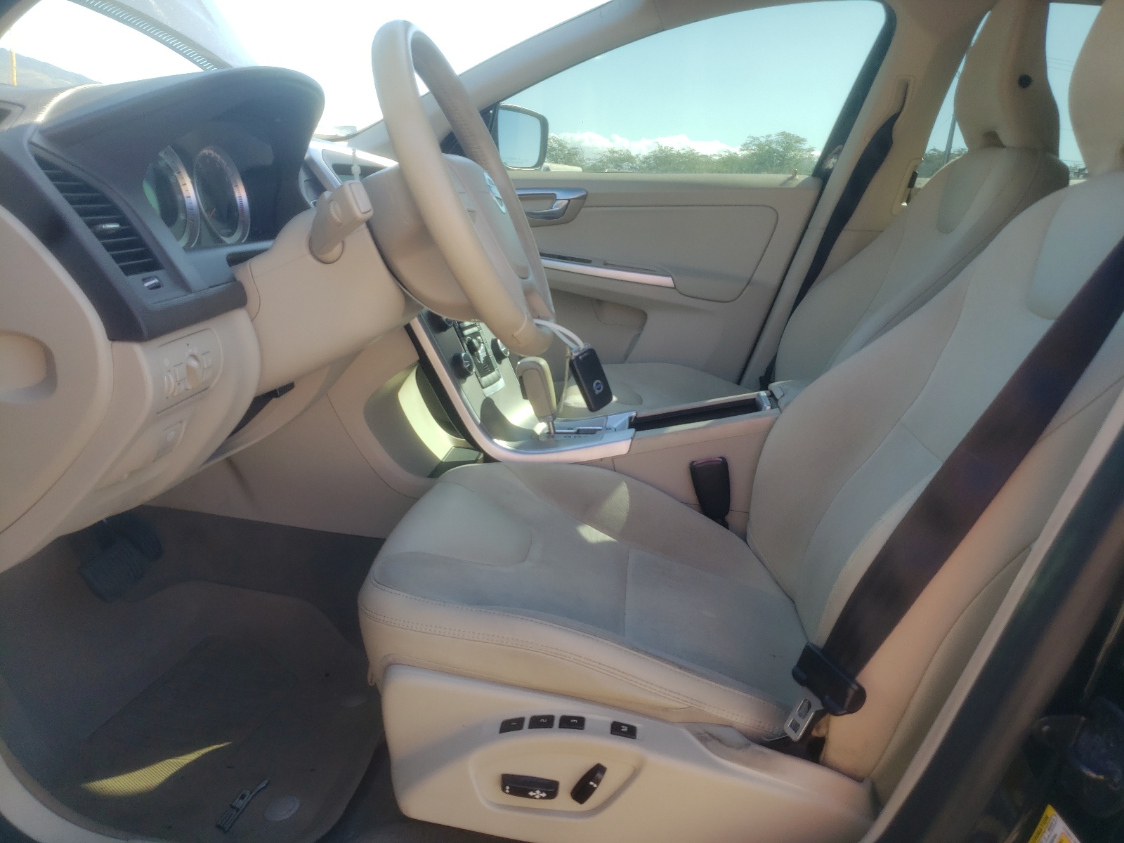 YV4952DL8C2262072 2012 Volvo Xc60 3.2