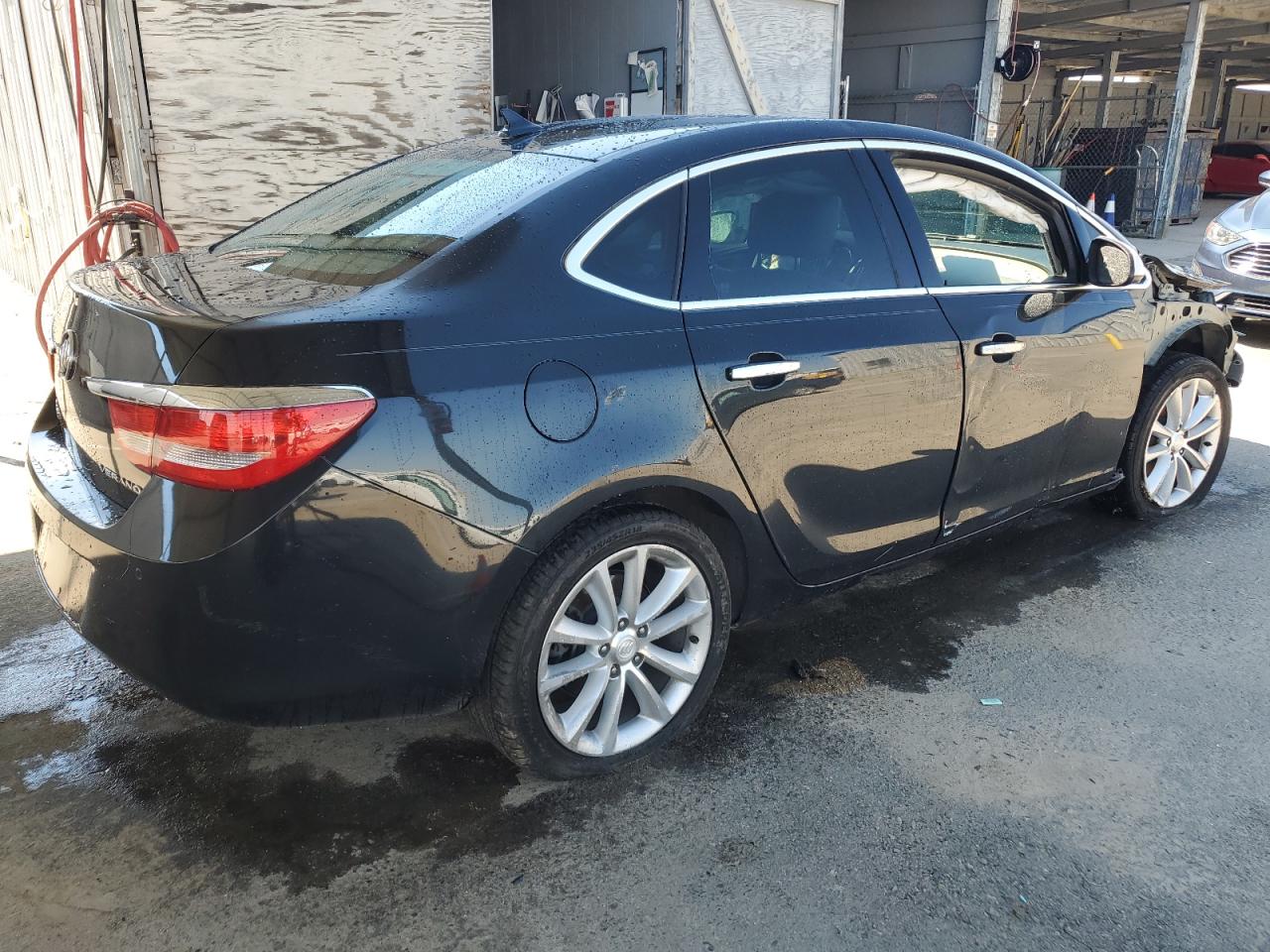 VIN 1G4PR5SK5D4138353 2013 BUICK VERANO no.3