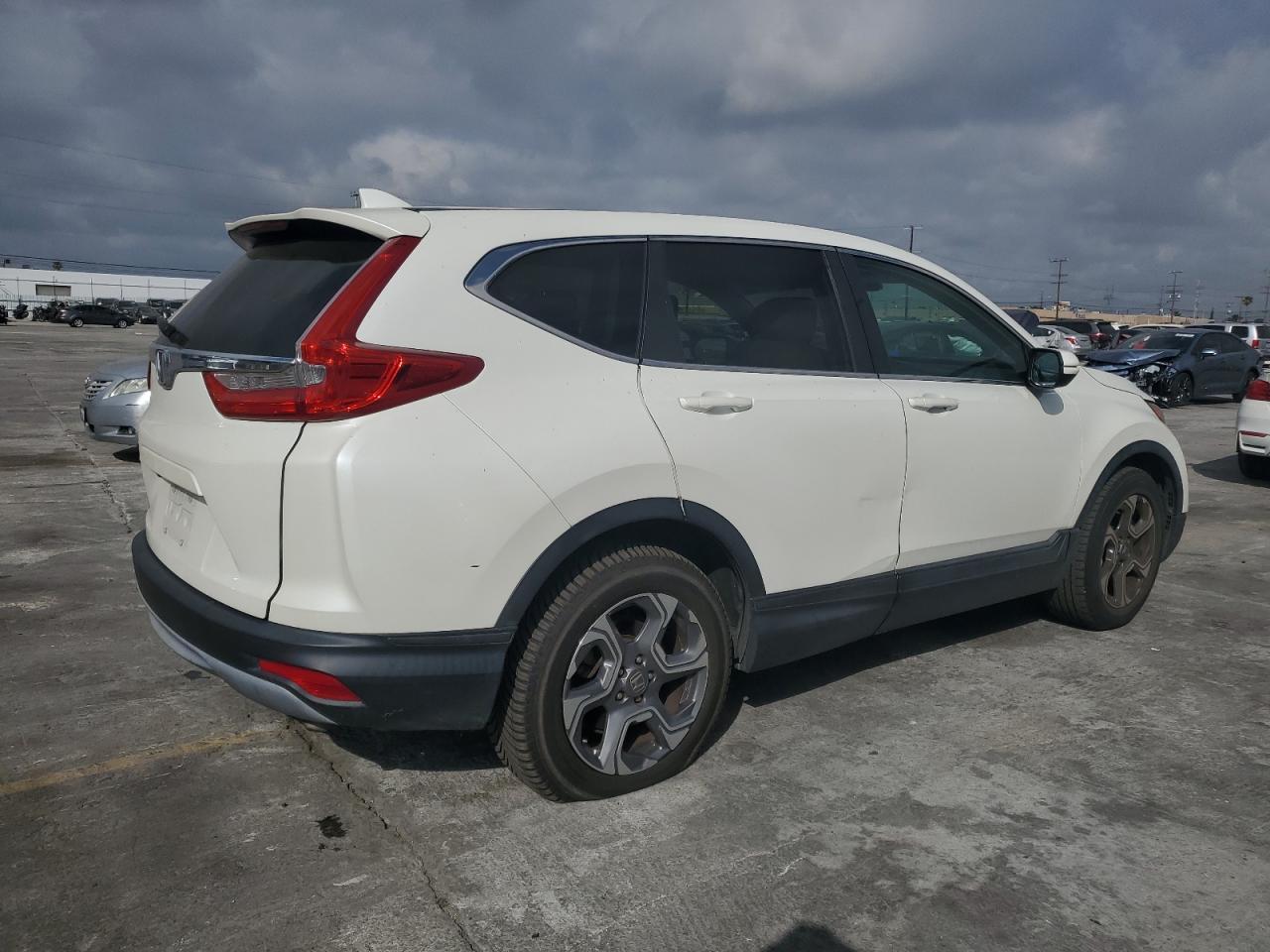 VIN 2HKRW1H52JH502234 2018 HONDA CRV no.3