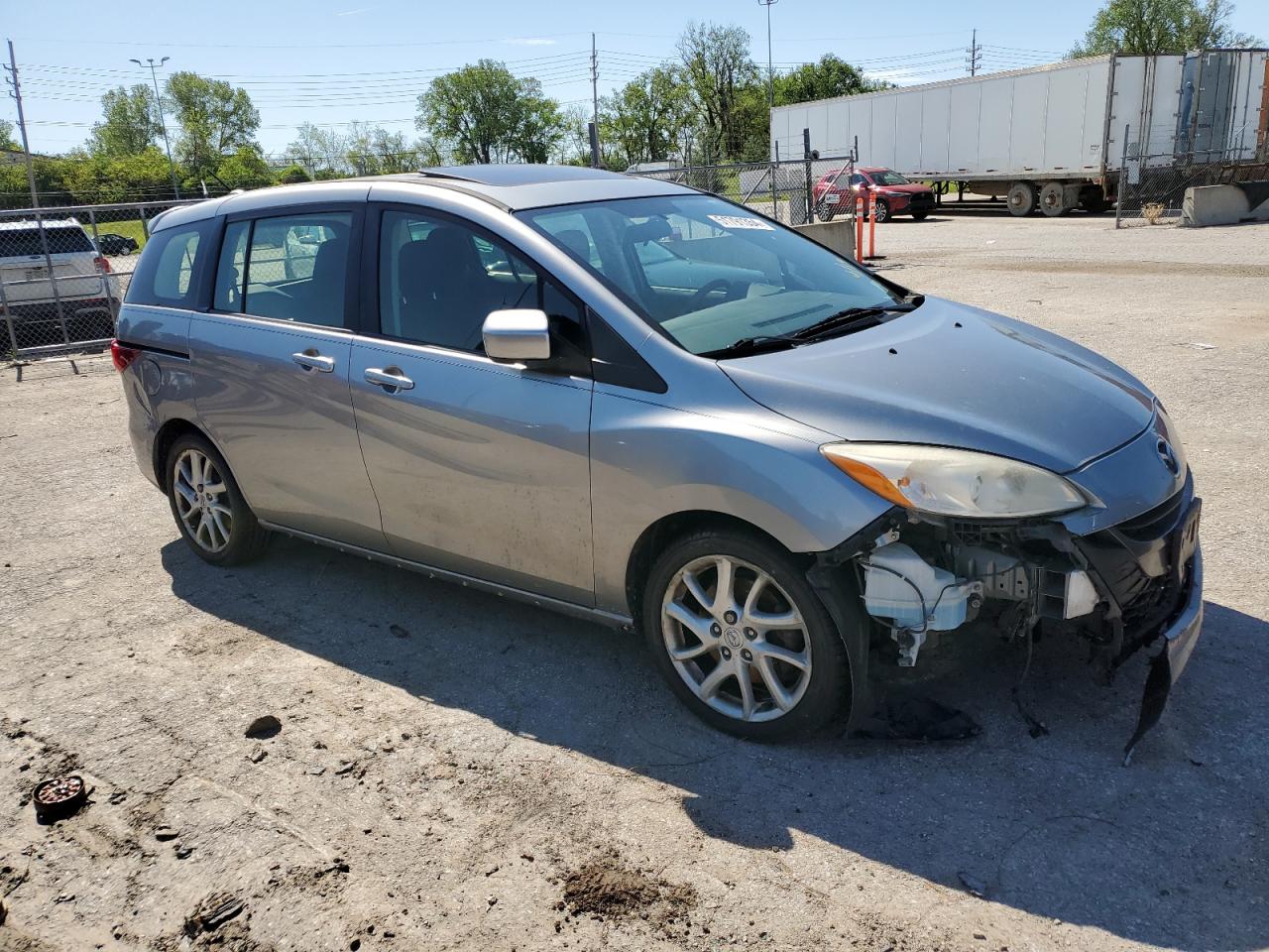 2012 Mazda 5 - Image 4