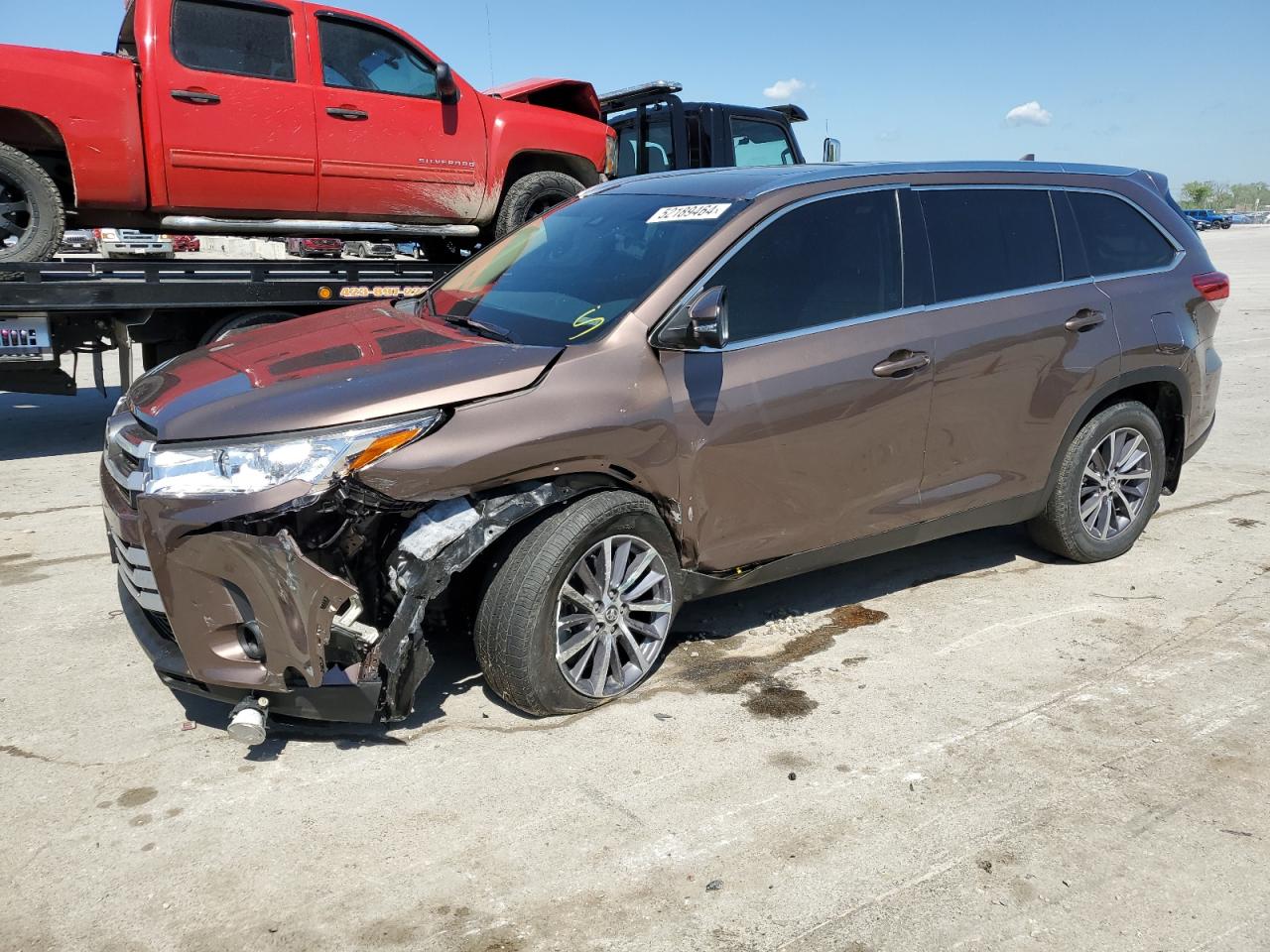 2019 Toyota Highlander Se VIN: 5TDJZRFH3KS710957 Lot: 52189464