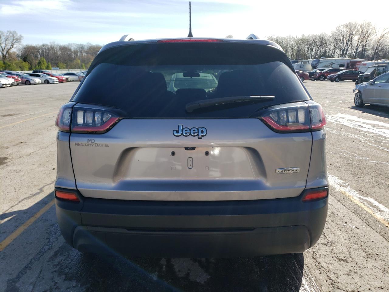 2020 Jeep Cherokee Latitude VIN: 1C4PJLCB2LD561596 Lot: 50606154