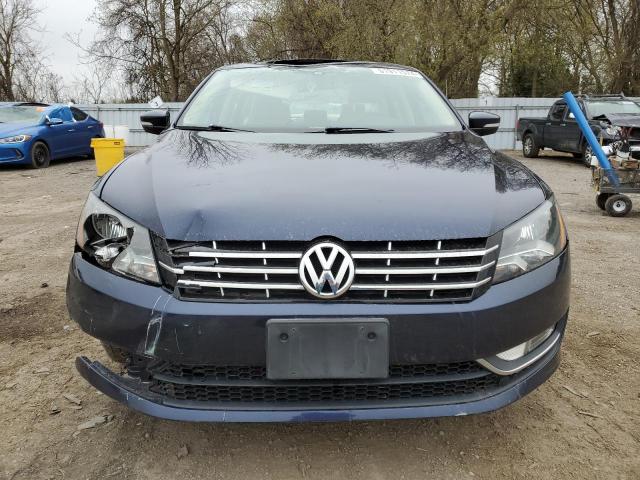  VOLKSWAGEN PASSAT 2014 Синій