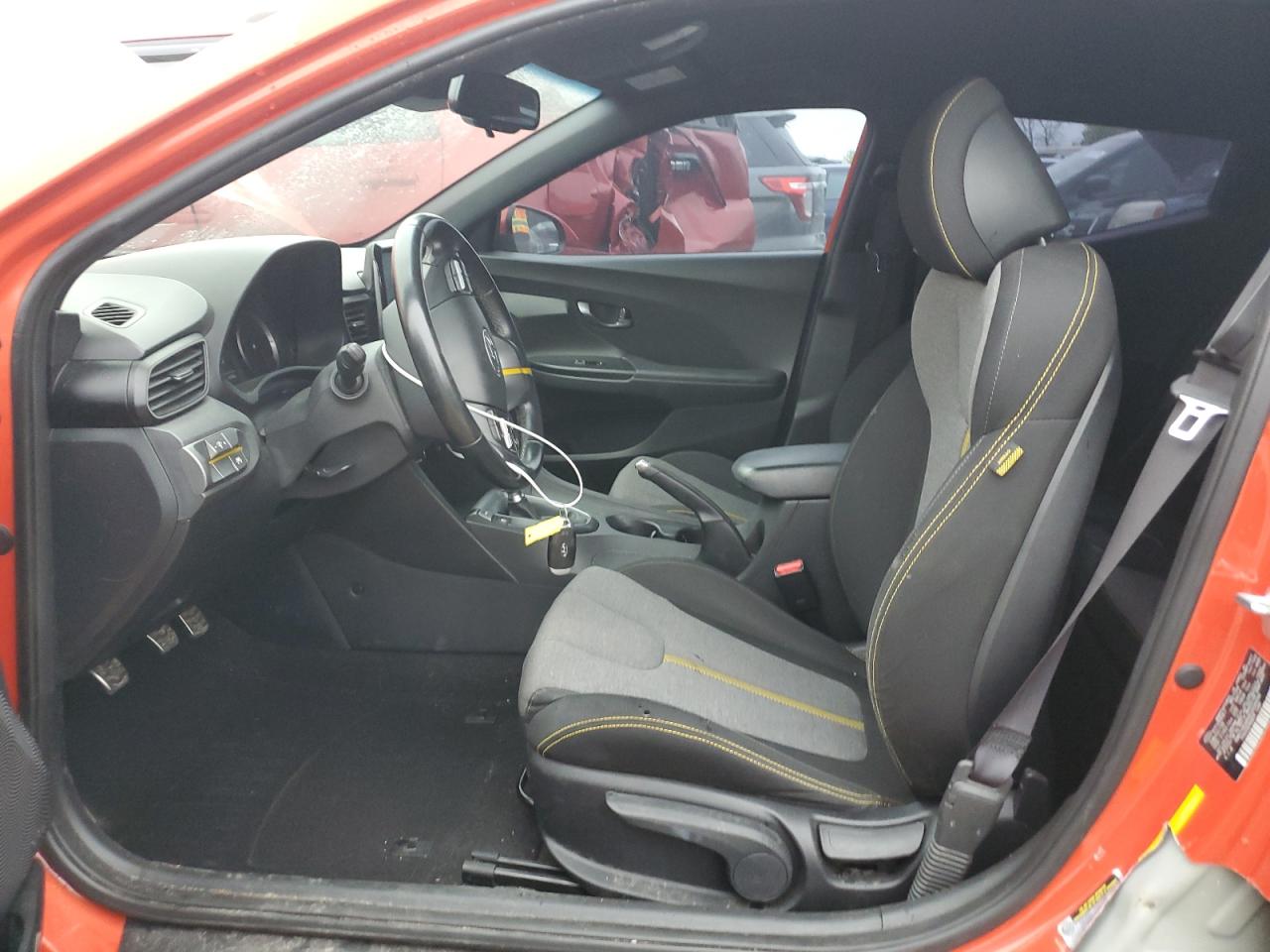 KMHTH6AB0KU008499 2019 Hyundai Veloster Turbo