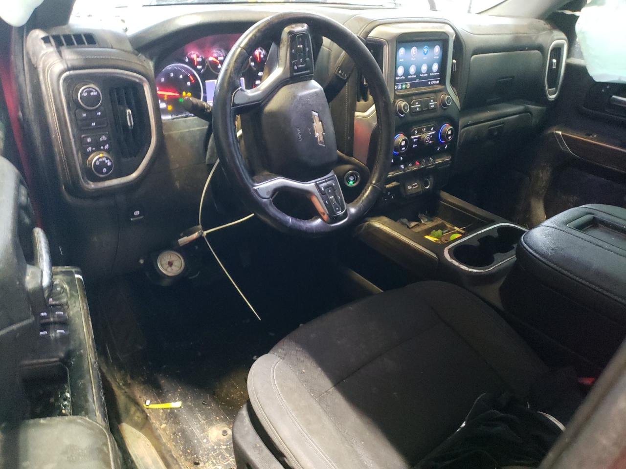 2022 Chevrolet Silverado - Image 8