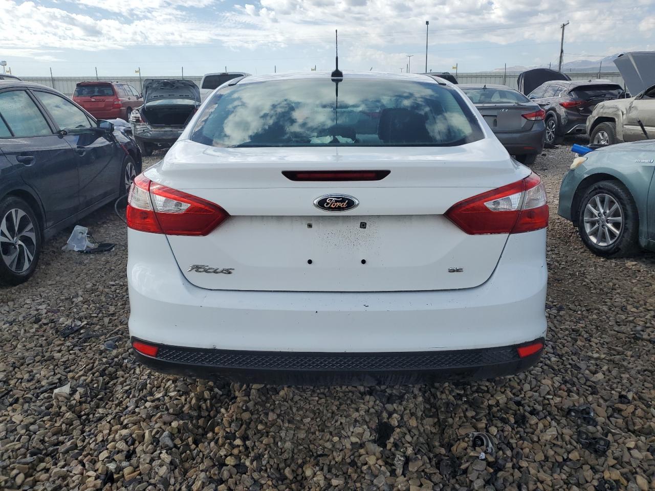 2012 Ford Focus Se VIN: 1FAHP3F25CL211888 Lot: 52306104