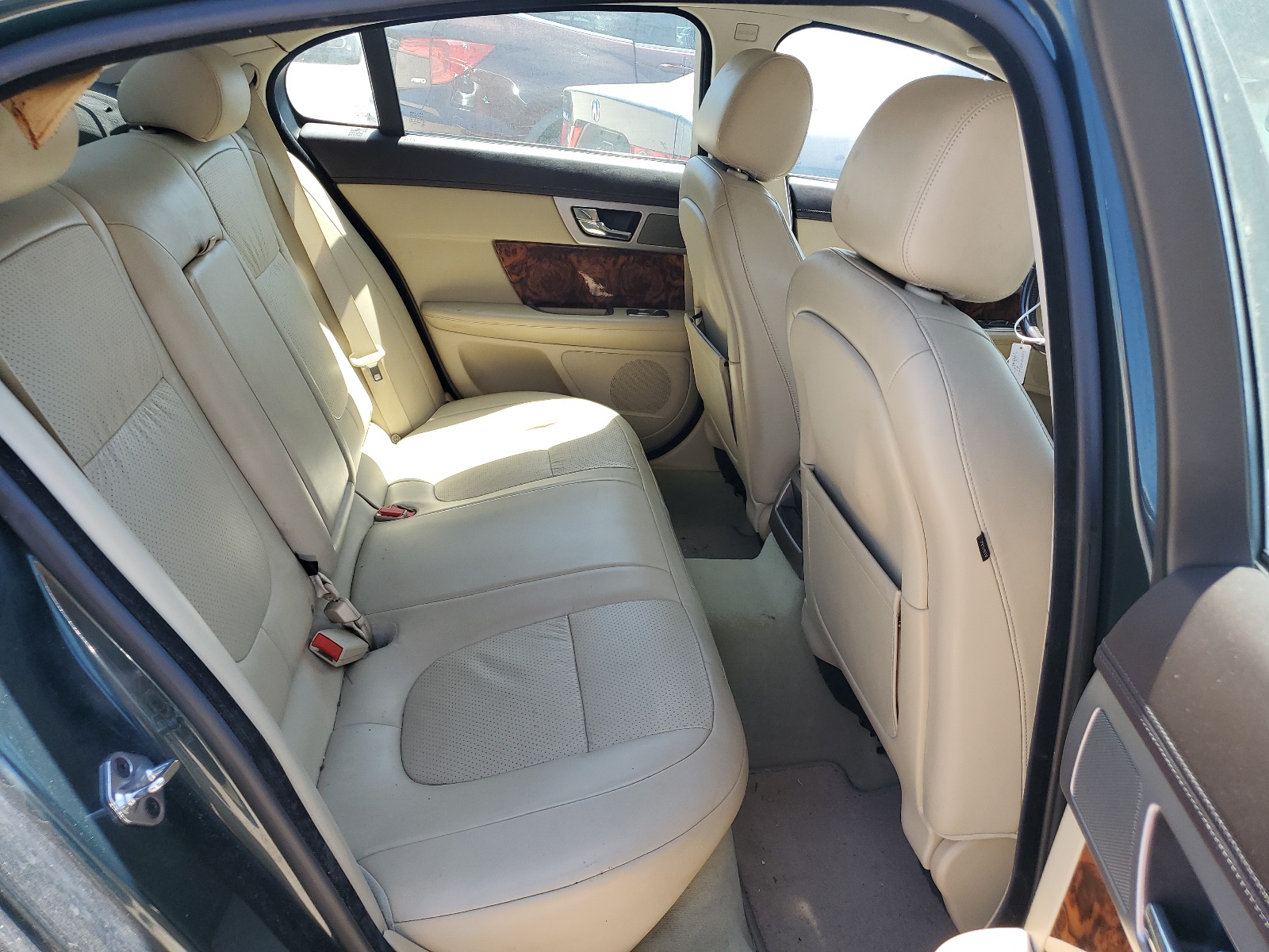 SAJWA06B39HR30684 2009 Jaguar Xf Premium Luxury