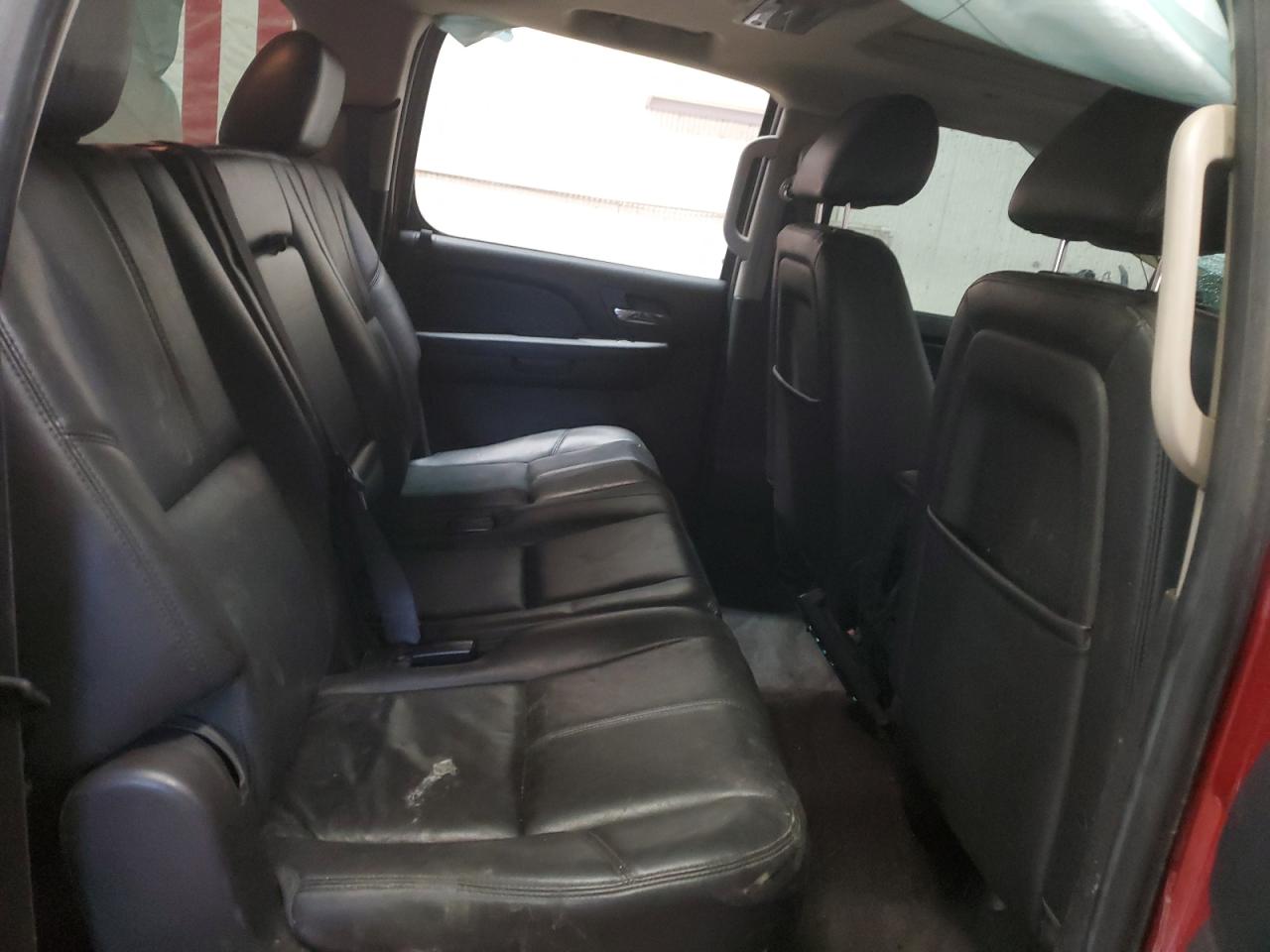 2014 Chevrolet Suburban K1500 Lt VIN: 1GNSKJE74ER221996 Lot: 52231824