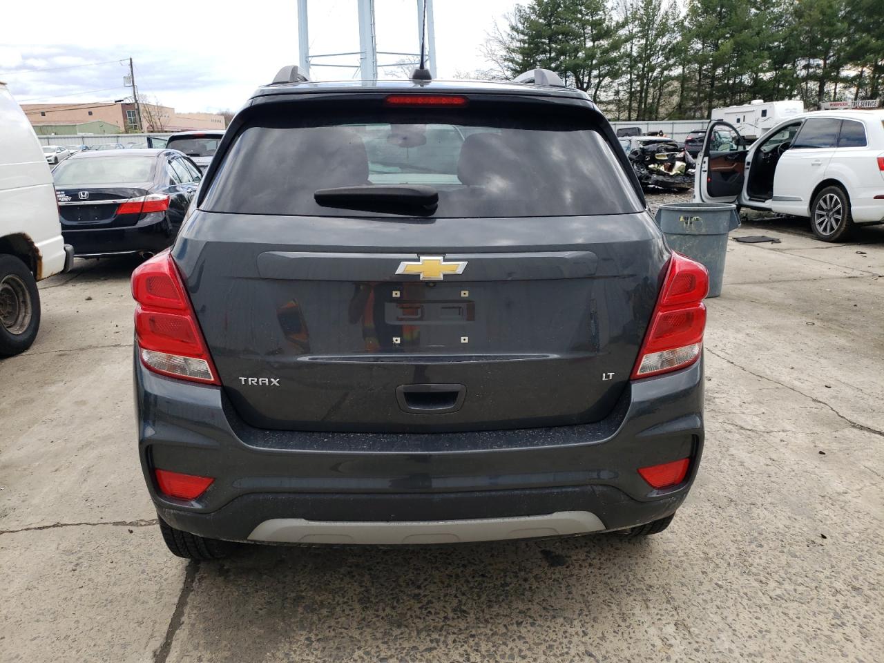 2018 Chevrolet Trax 1Lt VIN: KL7CJLSB2JB572636 Lot: 62096954