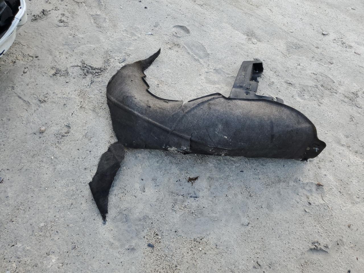 2019 Chevrolet Tahoe C1500 Lt VIN: 1GNSCBKCXKR242125 Lot: 48420154