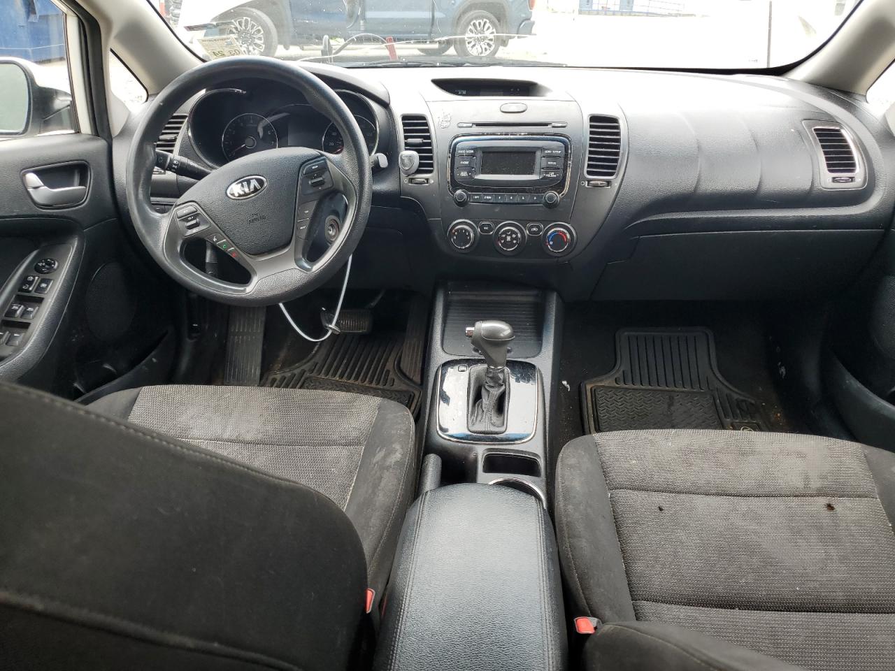 2018 Kia Forte - Image 8