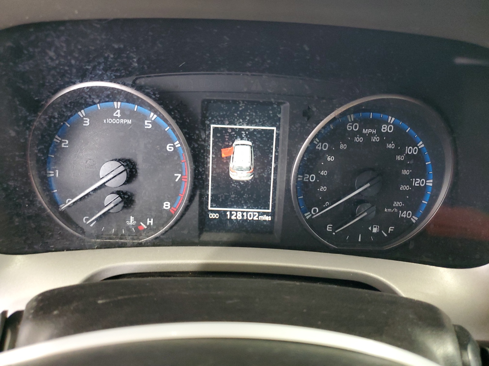 2T3ZFREV0HW360245 2017 Toyota Rav4 Le