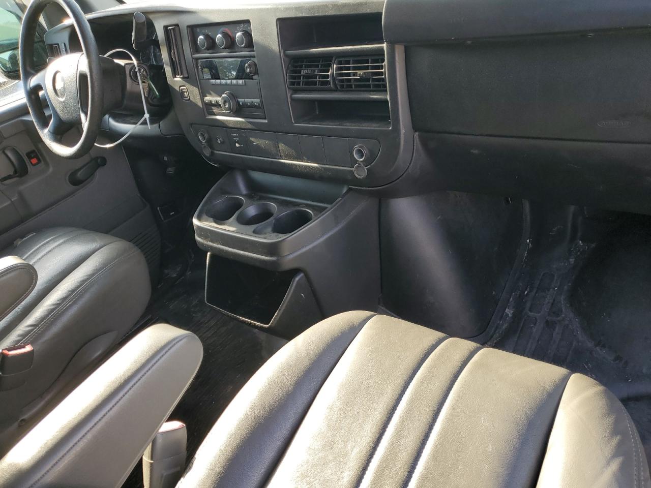 2011 Chevrolet Express G2500 VIN: 1GCWGFFA3B1118095 Lot: 49856084