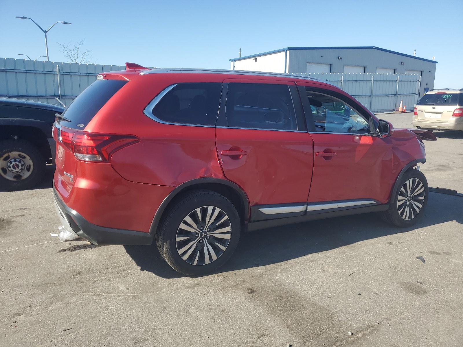 JA4AZ3A3XKZ039269 2019 Mitsubishi Outlander Se