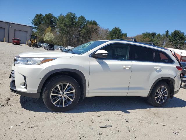  TOYOTA HIGHLANDER 2017 White