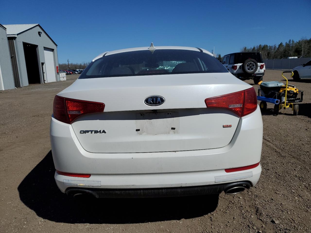 KNAGM4A71B5196930 2011 Kia Optima Lx