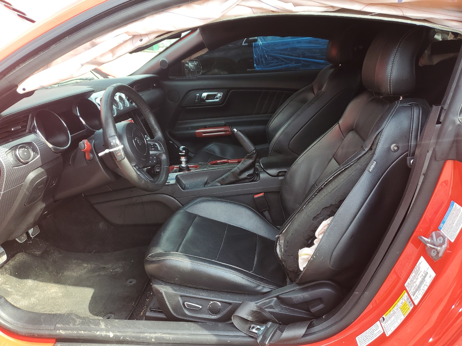 1FA6P8TH1F5307068 2015 Ford Mustang