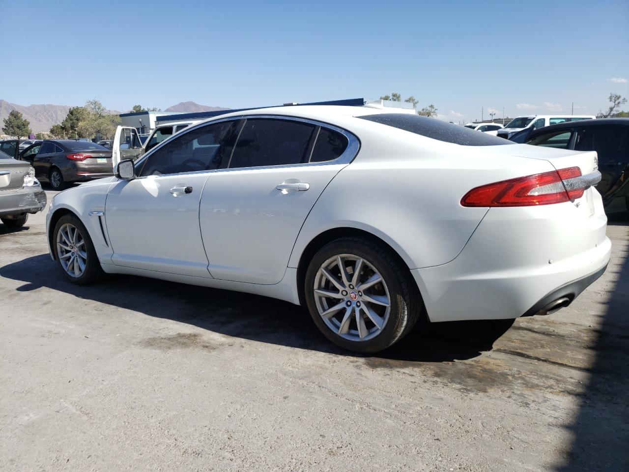 SAJWA0ES2EPU30663 2014 Jaguar Xf