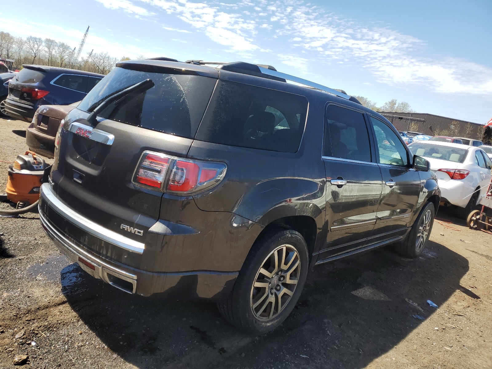 2014 GMC Acadia Denali vin: 1GKKVTKD7EJ205011