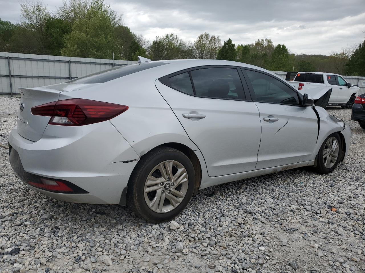 5NPD84LFXKH475856 2019 Hyundai Elantra Sel